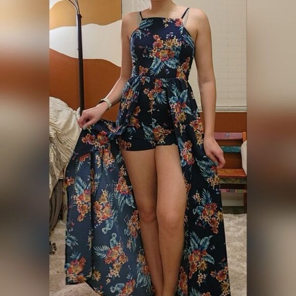 Band of Gypsies Navy Floral High Neck Bohemian Romper Shorts Dress M Resortwear - Picture 1 of 5
